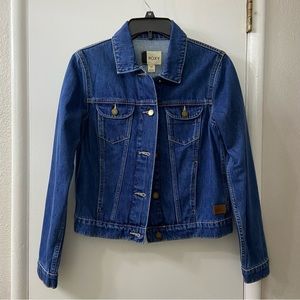 Women’s blue navy denim jacket 🤍